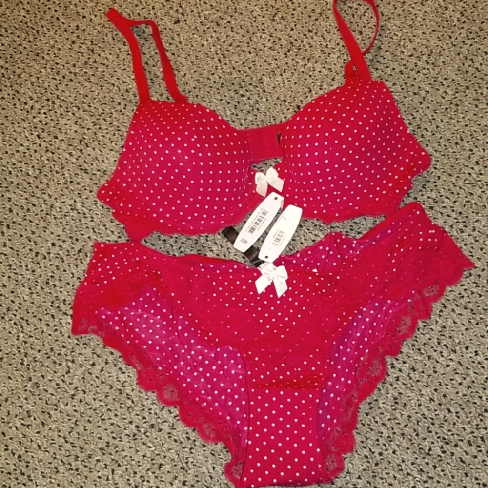 COPY - MAKE AN OFFER--Adore Me Bra & Underwear Set